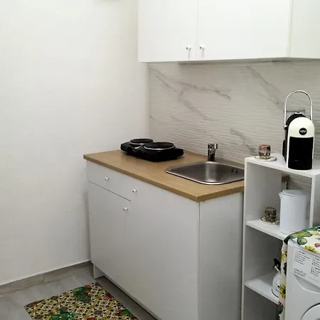 Housecapuana100